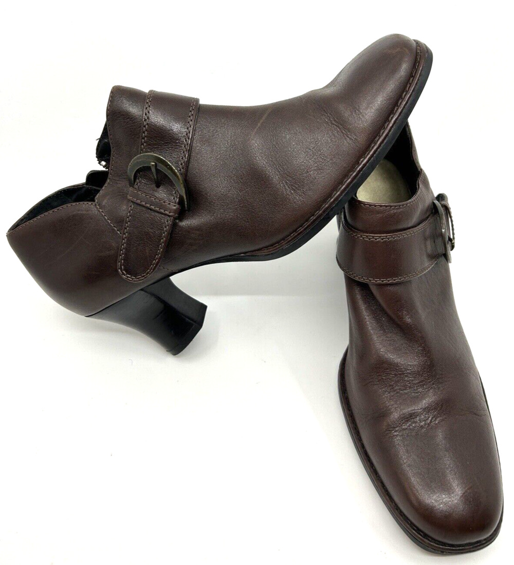 Clarks Women's Ankle Leather Bootie Brown Size 8 Side Zip Buckle